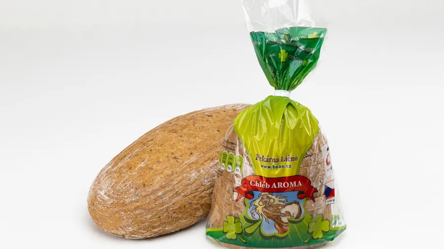 Chléb Aroma vícezrnný krájený půlený